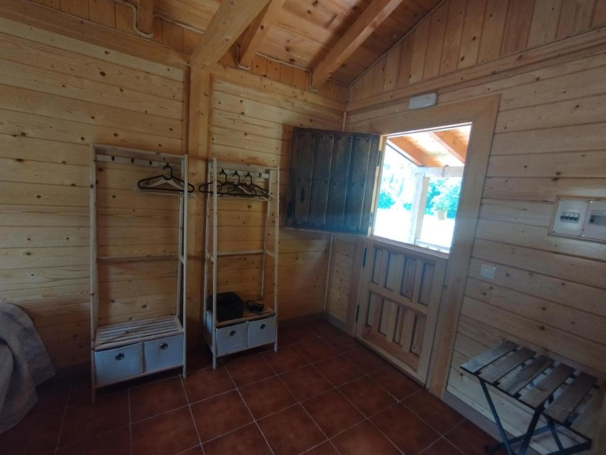 Camping La Zarapica - Palacios Del Sil Exterior photo