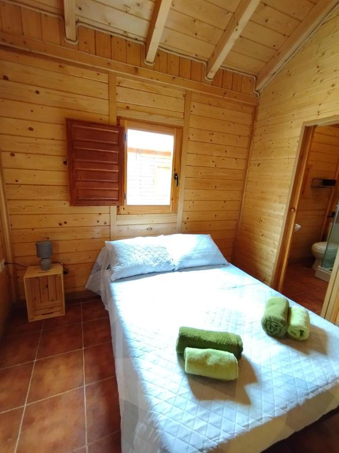 Camping La Zarapica - Palacios Del Sil Exterior photo